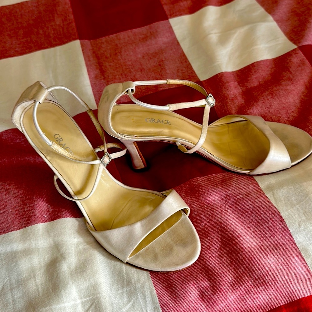 Bridal shoe